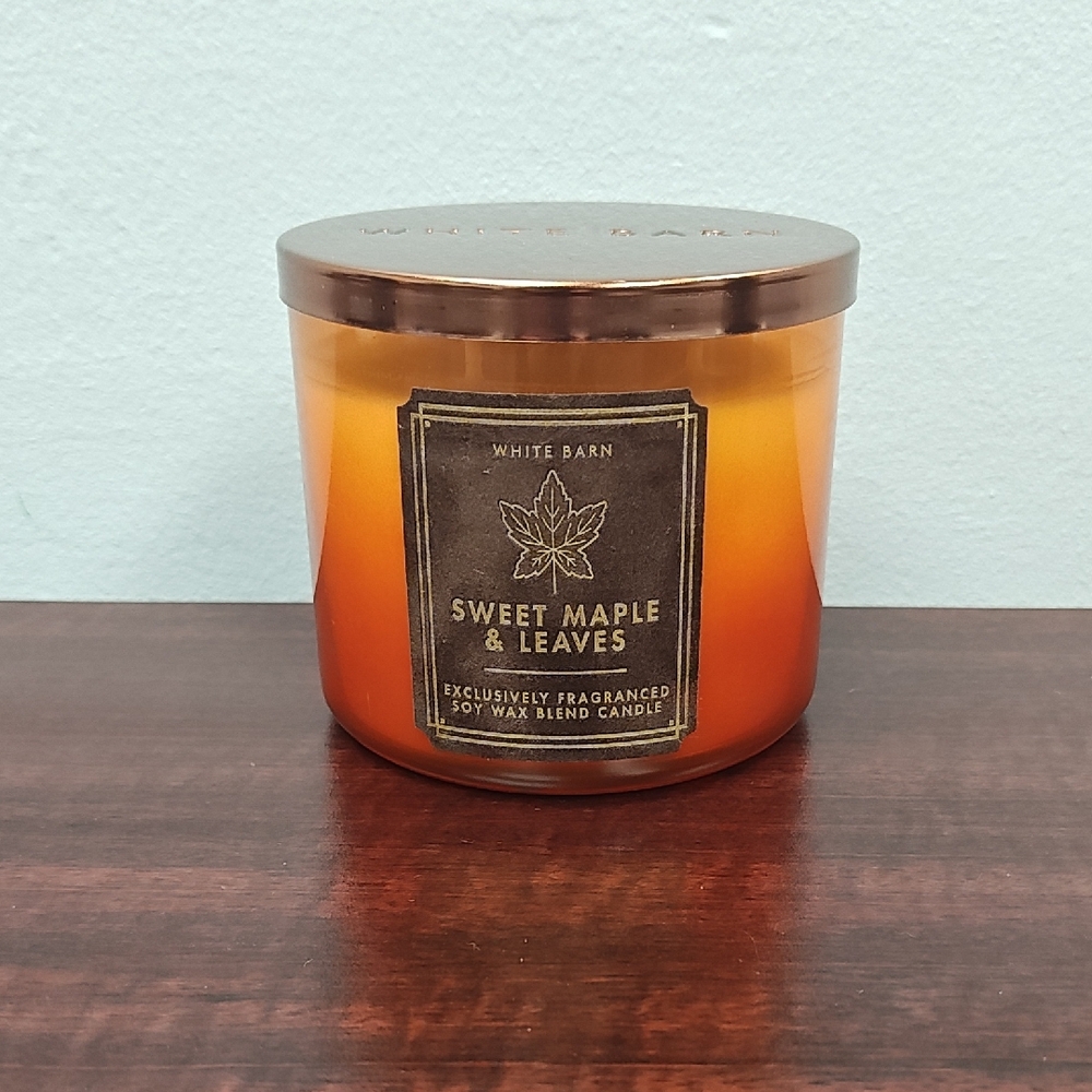 Bath & Body Works SWEET MAPLE & LEAVES 3-Wick Candle